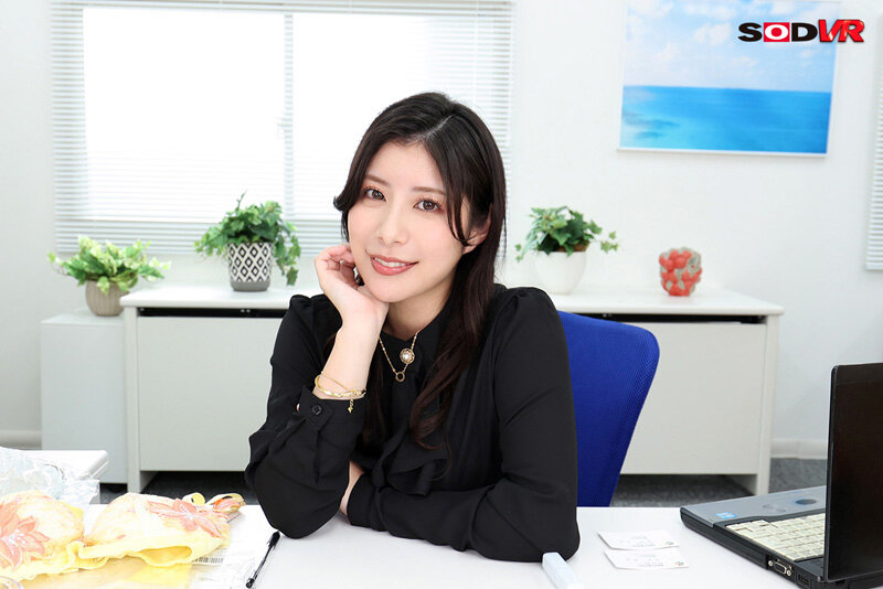 【VR】『せっかくまた会えたんだしSEXしとく？』元カノは取引先の女社長！！ ボクより偉い立場を持っている元カノの機嫌を損ねないように商談をしていると面白くなったのか、ちょっと強引にホテルに連れ込まれ、どこか懐かしいSEXをしました。 永野つかさ 画像3